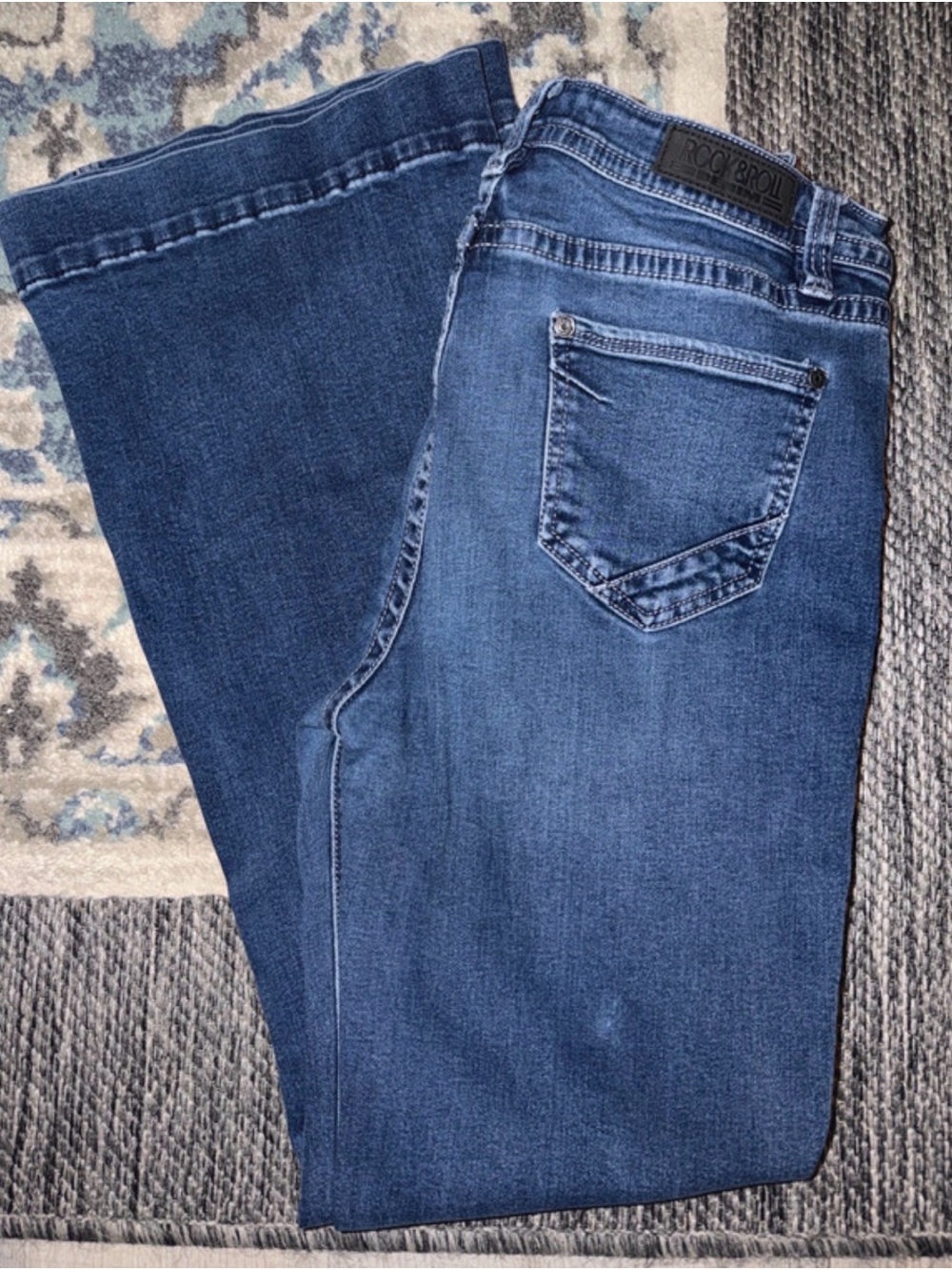 Rock & Roll Cowgirl Women's Medium Blue Bootcut Jeans